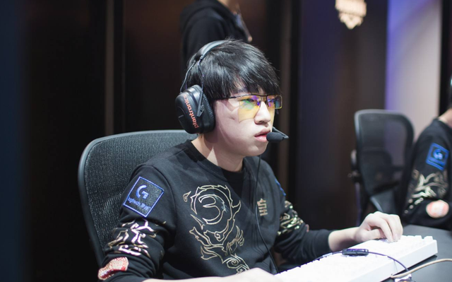 轻球员中 轻球员中