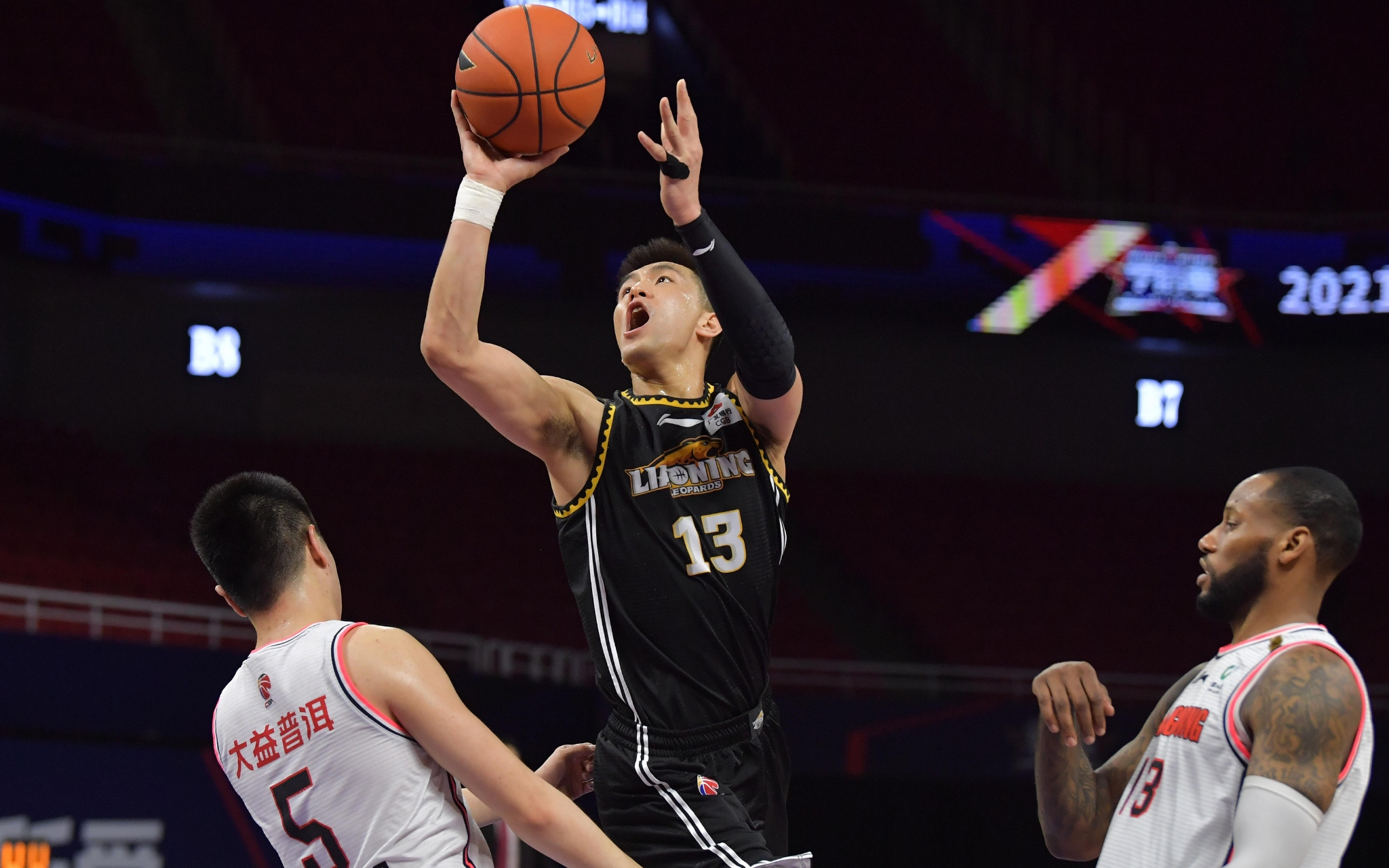 他具备在欧 他具备在欧